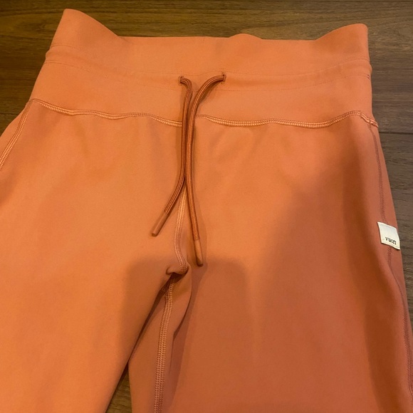 Vuori Daily Legging - Picture 8 of 12